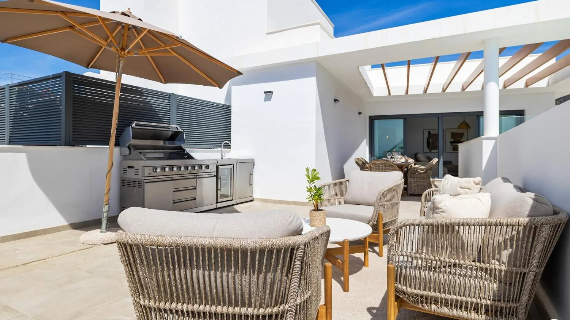 Vivi Homes - Diamond Pool, Gym, Terrace & Sea View Fuengirola