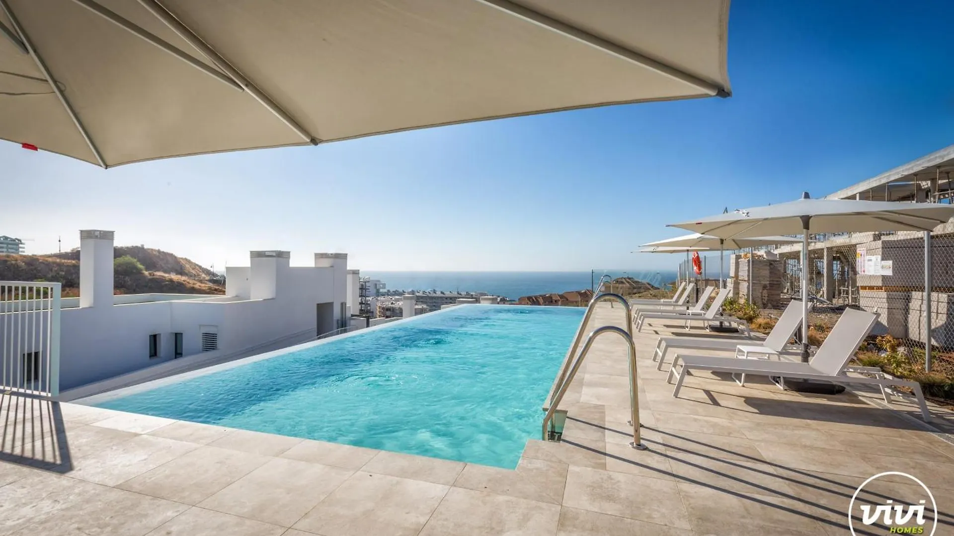 Vivi Homes - Diamond Pool, Gym, Terrace & Sea View Fuengirola 0*,