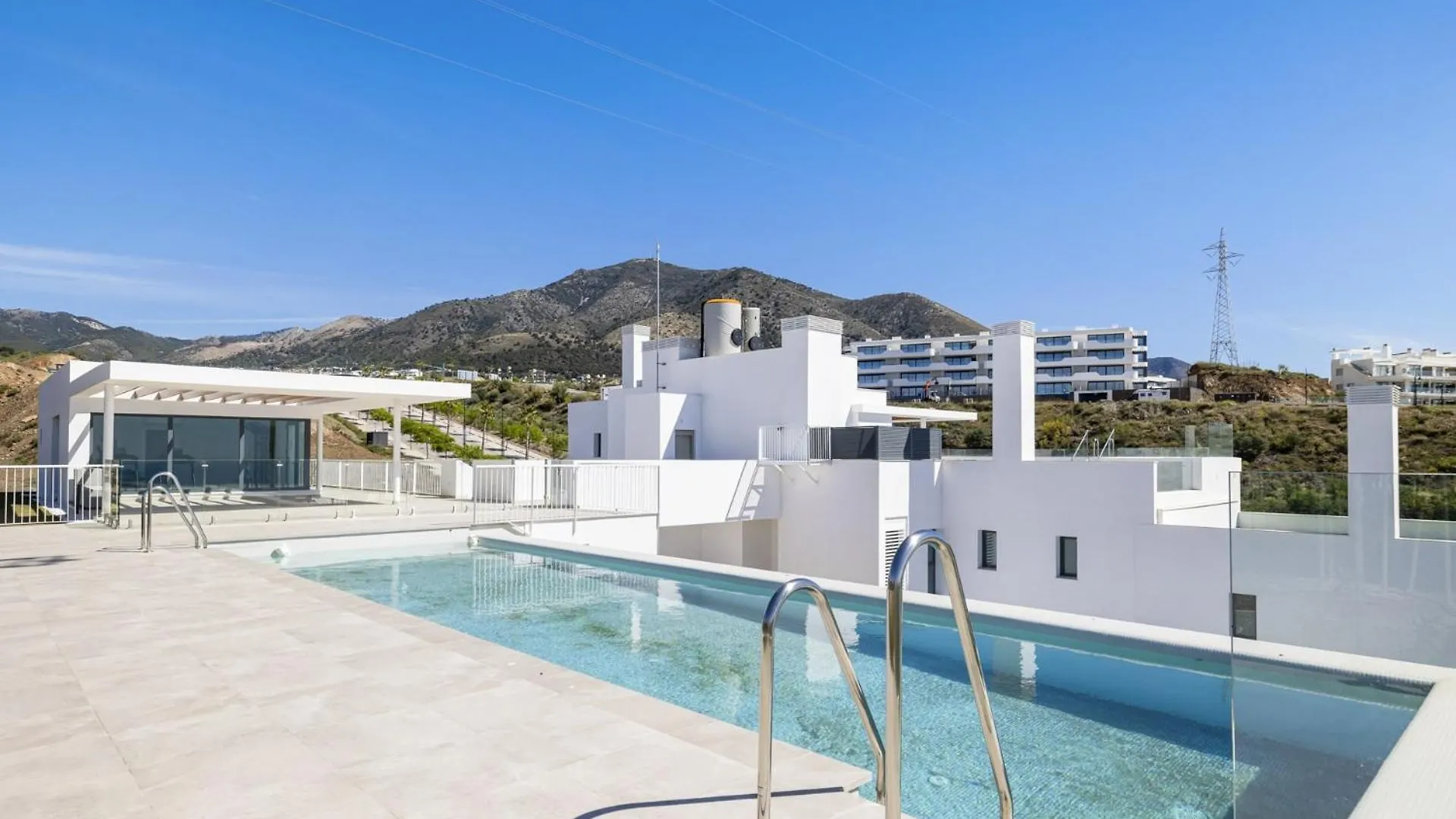 Vivi Homes - Diamond Pool, Gym, Terrace & Sea View Fuengirola